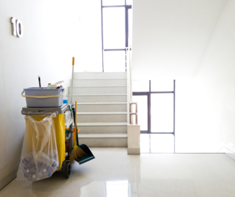 CLEANING SERVICES LINCOLNWOOD IL.png