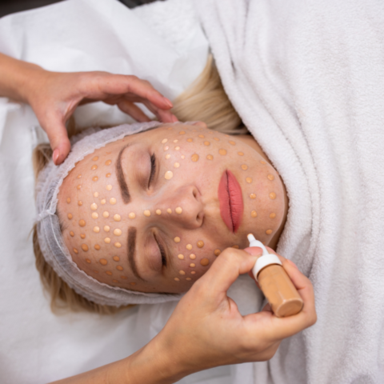 GLOW FACIAL MAYFAIR.png