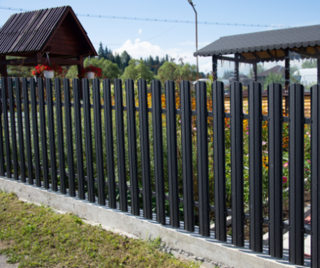 CHAIN LINK FENCE ELGIN.png
